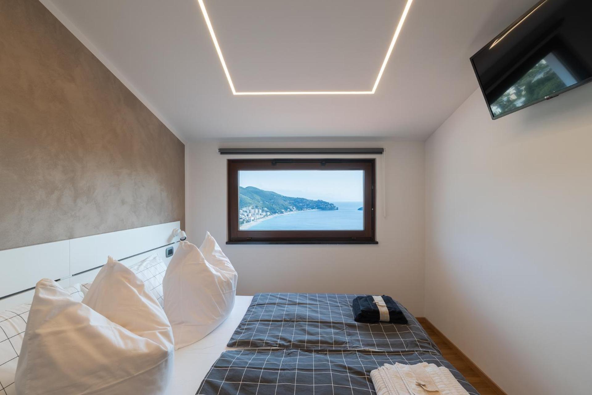 Spettacolare Vista Isola Terrazza E Idromassaggio Vila Noli Exterior foto